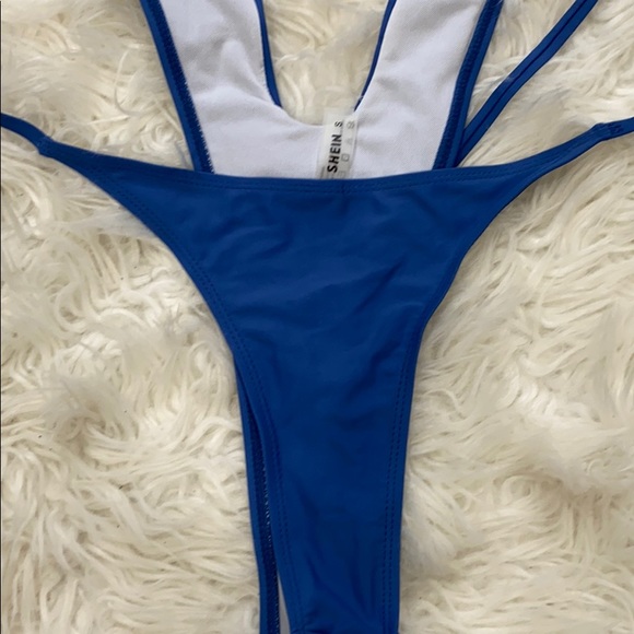 Shein One Piece - Picture 3 of 3